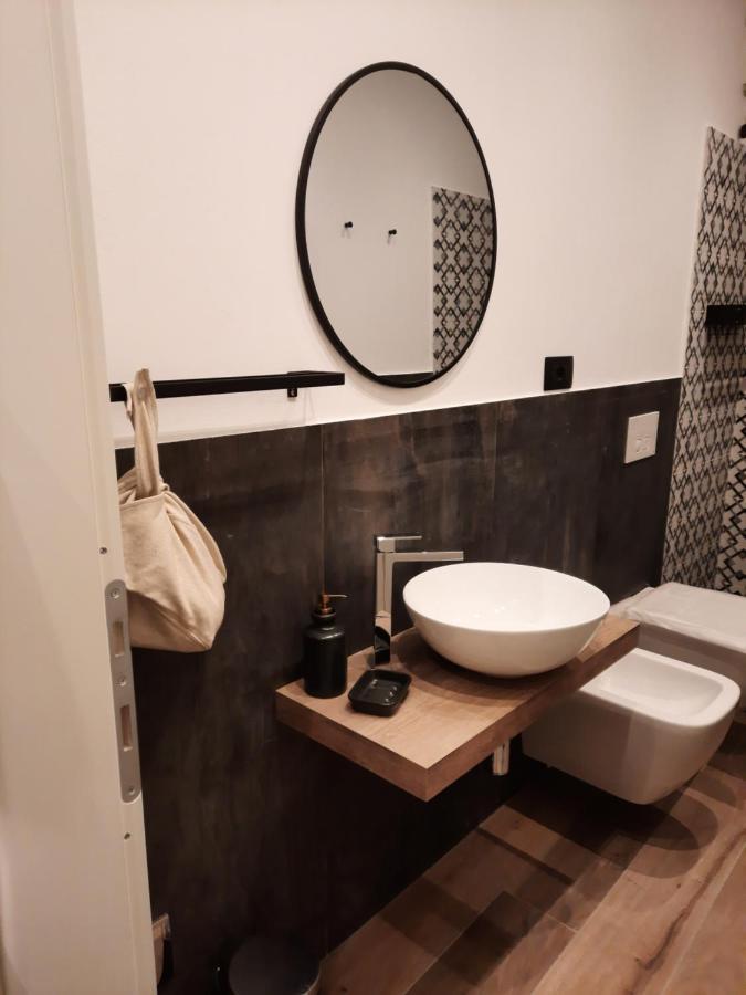 La Casa Del Capitano Apartment Леванто Екстериор снимка