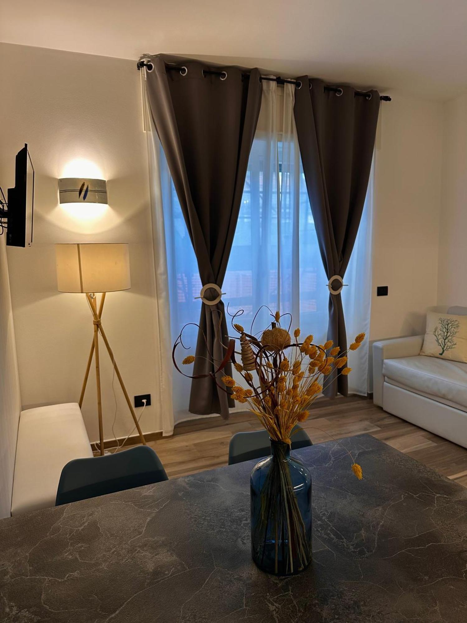 La Casa Del Capitano Apartment Леванто Екстериор снимка