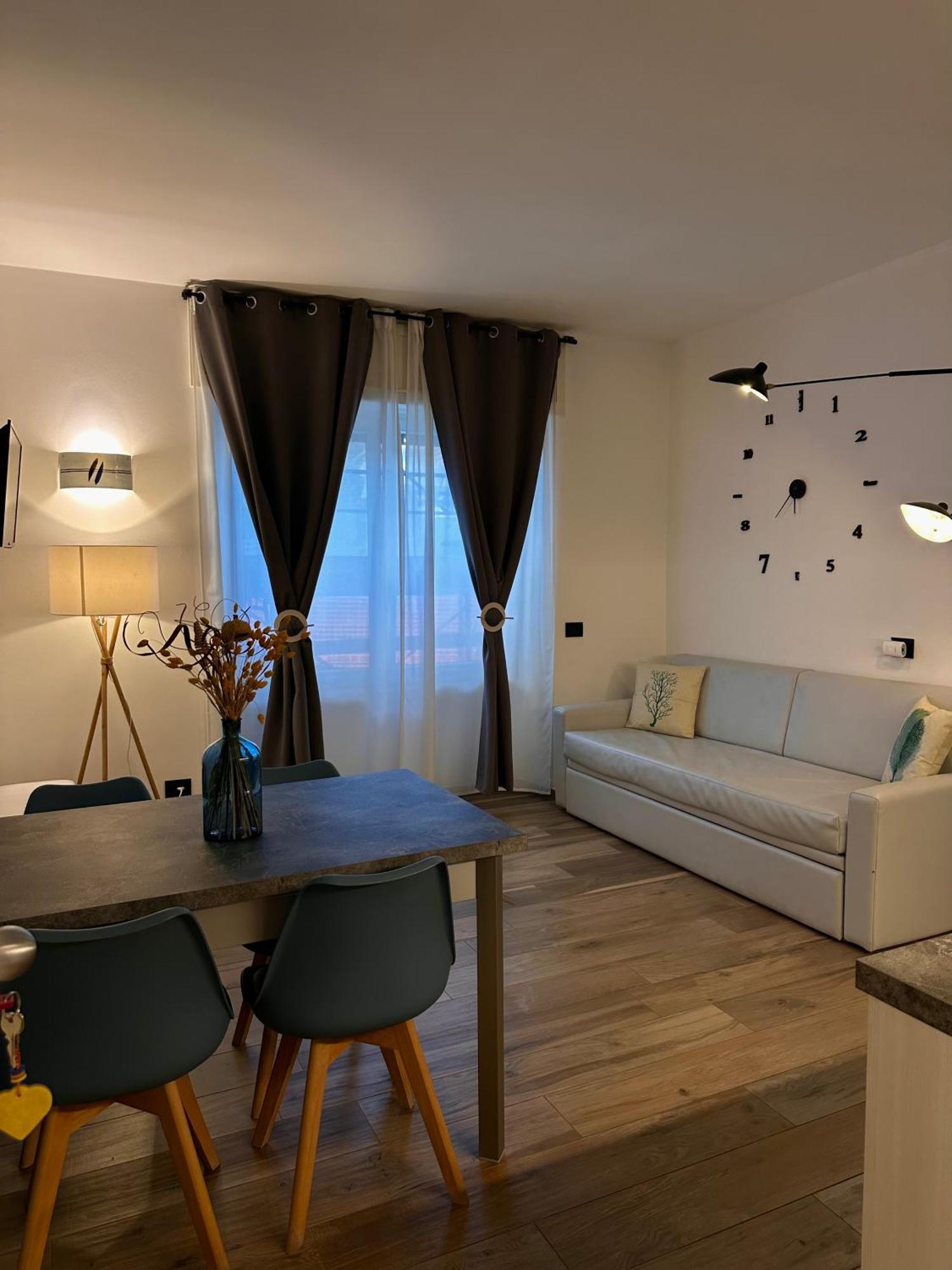 La Casa Del Capitano Apartment Леванто Екстериор снимка